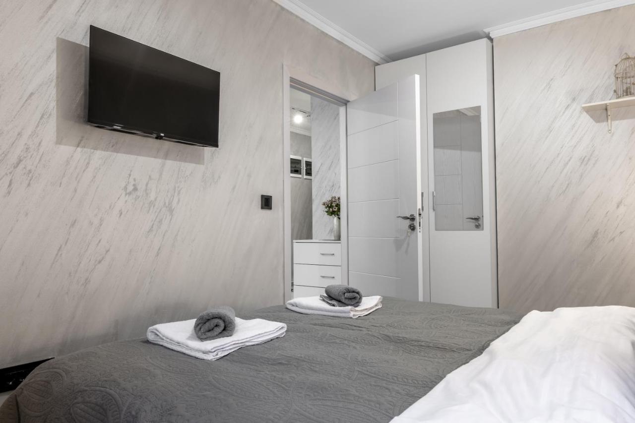 Joy Apartments Zemun,Beograd Esterno foto